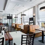 Qubus Hotel 3*