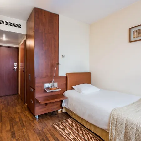 Hotel Qubus 3*