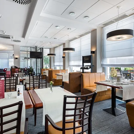 Qubus Hotel 3*