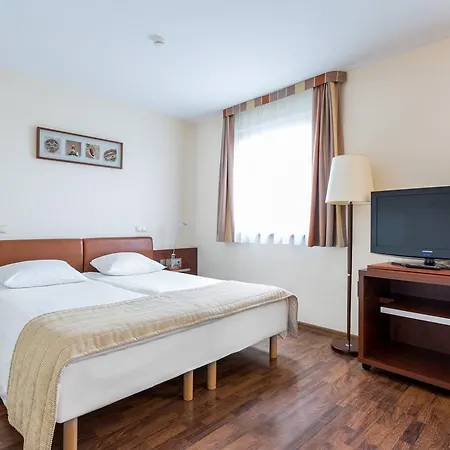 Qubus Hotel